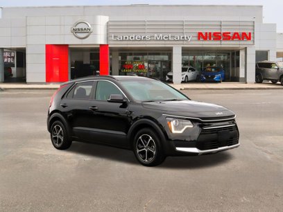 Used 2023 Kia Niro EX