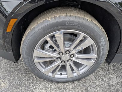 New 2025 Cadillac XT5 Premium Luxury