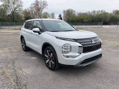New 2025 Mitsubishi Outlander SE