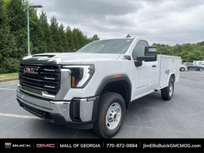 New 2024 GMC Sierra 2500 Pro w/ Convenience Package