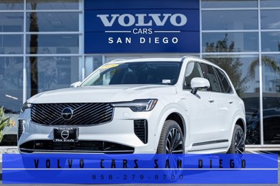 New 2025 Volvo XC90 T8 Plus w/ Protection Package Premier