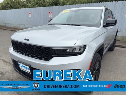 Used 2024 Jeep Grand Cherokee Altitude