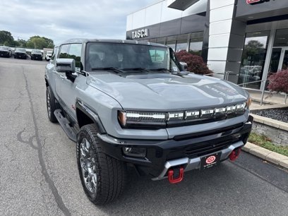 New 2025 GMC Hummer EV 3X w/ LPO, Sport Package