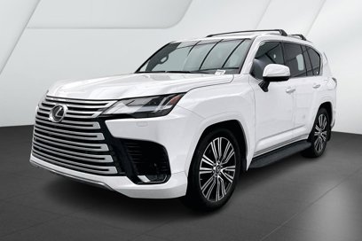 Used 2022 Lexus LX 600 4WD w/ Luxury Package