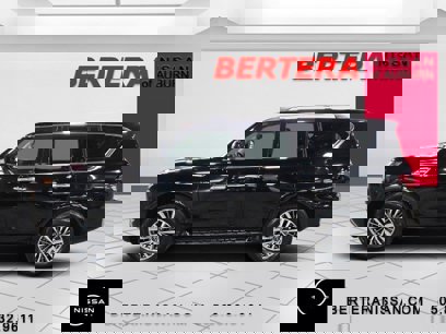Used 2022 Nissan Armada SL w/ Captain's Chairs Package