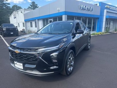 New 2025 Chevrolet Trax LT w/ Driver Confidence Package