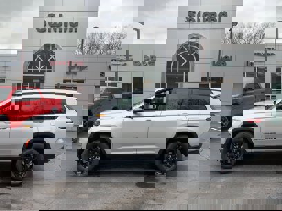 New 2025 Jeep Grand Cherokee L Altitude