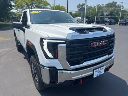 Used 2024 GMC Sierra 2500 Pro w/ Convenience Package