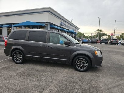 Used 2017 Dodge Grand Caravan SXT