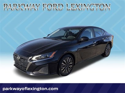 Used 2023 Nissan Altima 2.5 SV