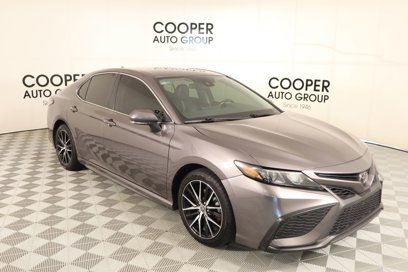 Used 2022 Toyota Camry SE