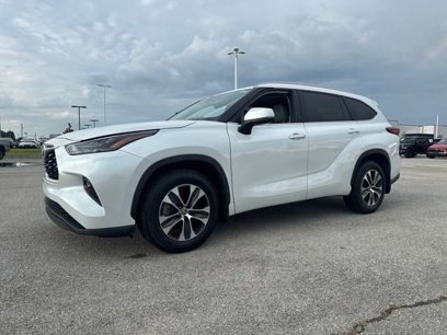 Used 2022 Toyota Highlander XLE