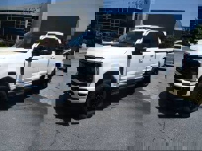 New 2025 Ford F350 Lariat