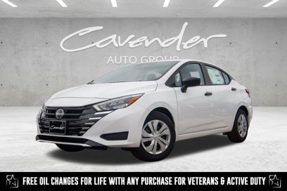 New 2025 Nissan Versa S w/ Trunk Package