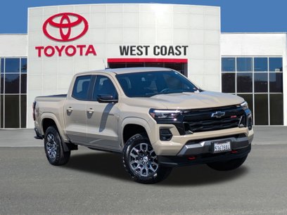 Used 2024 Chevrolet Colorado Z71 w/ Z71 Convenience Package 2