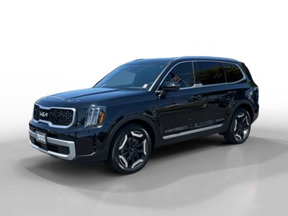 Used 2023 Kia Telluride EX w/ EX Captain's Chair Package