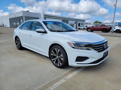Certified 2022 Volkswagen Passat 2.0T SE