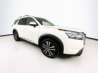 Used 2023 Nissan Pathfinder Platinum