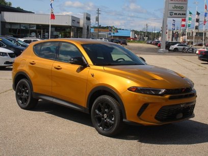 New 2024 Dodge Hornet GT w/ Tech Pack w/o Parking