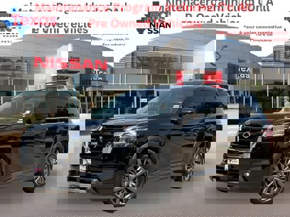 Used 2023 Nissan Pathfinder SL w/ Lighting Package (N92)