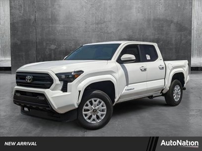 New 2025 Toyota Tacoma SR5
