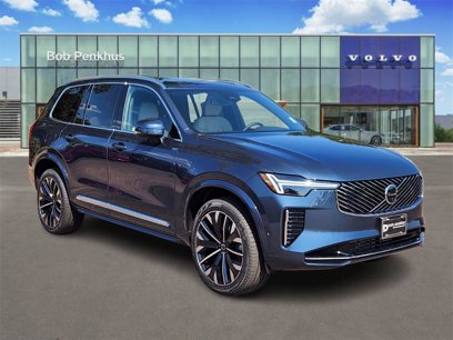 New 2026 Volvo XC90 T8 Plus