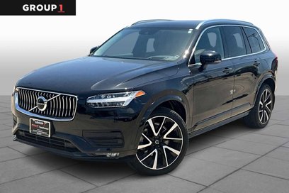 Used 2022 Volvo XC90 T6 Momentum w/ Advanced Package