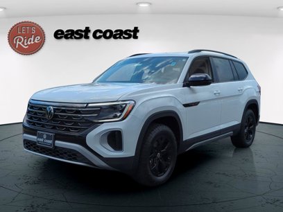New 2025 Volkswagen Atlas Peak Edition SE