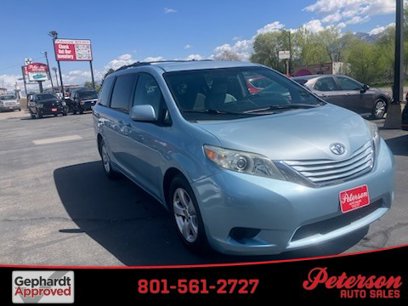 Used 2016 Toyota Sienna LE