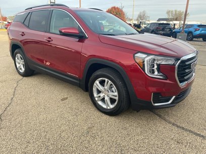 New 2024 GMC Terrain SLE w/ Driver Convenience Package