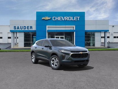 New 2025 Chevrolet Trax LS w/ LS Convenience Package