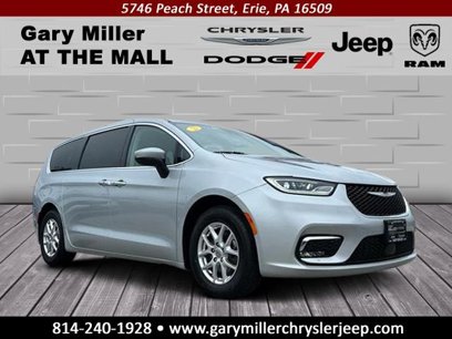 Used 2023 Chrysler Pacifica Touring-L
