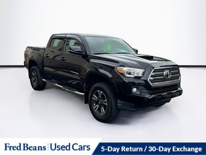 Used 2017 Toyota Tacoma TRD Sport w/ Tow Package (A/T)