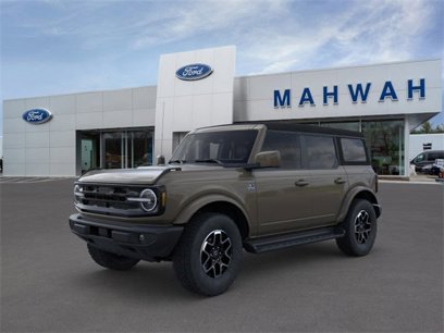 New 2025 Ford Bronco Outer Banks