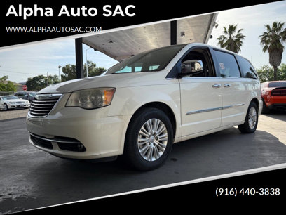 Used 2012 Chrysler Town & Country Touring-L w/ Premium Group