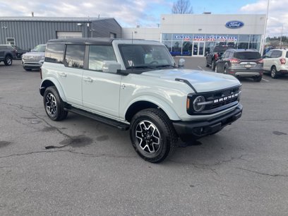 New 2024 Ford Bronco Outer Banks