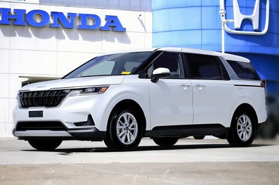 Used 2024 Kia Carnival LX