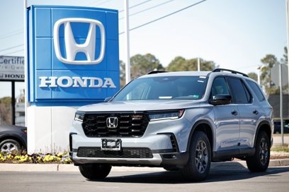 New 2025 Honda Pilot TrailSport