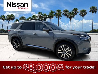 New 2025 Nissan Pathfinder Platinum w/ Cargo Package