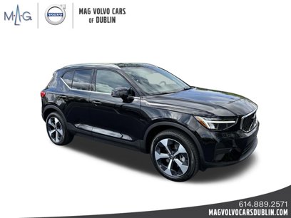New 2025 Volvo XC40 B5 Core w/ Protection Package Premier