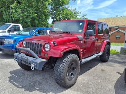 Used 2012 Jeep Wrangler Unlimited Sahara w/ Dual Top Group