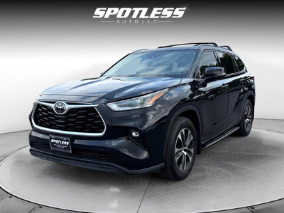 Used 2021 Toyota Highlander XLE
