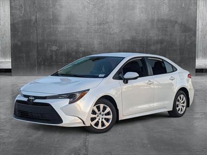 New 2025 Toyota Corolla LE