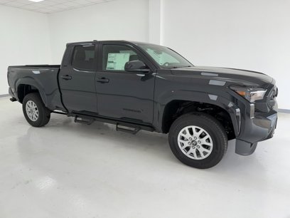 New 2025 Toyota Tacoma SR5