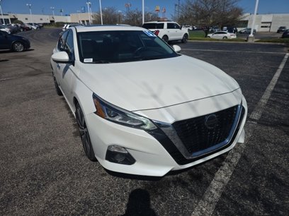 Used 2019 Nissan Altima 2.5 Platinum