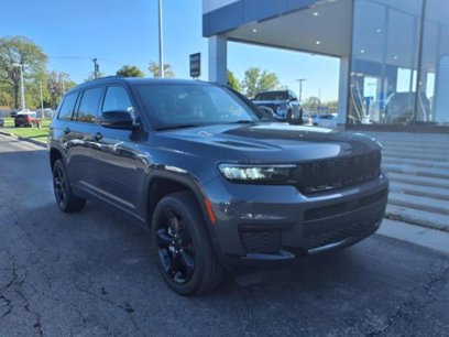 Used 2023 Jeep Grand Cherokee L Laredo