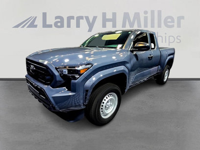 New 2025 Toyota Tacoma SR