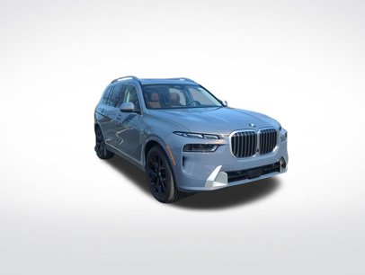 New 2025 BMW X7 xDrive40i w/ Premium Package