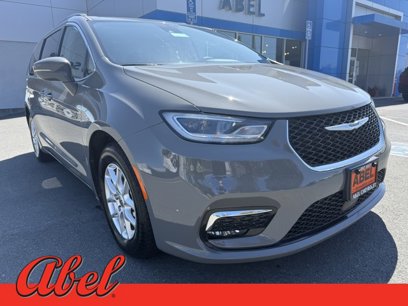 Used 2022 Chrysler Pacifica Touring-L