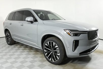 New 2025 Volvo XC90 T8 Plus w/ Protection Package Premier